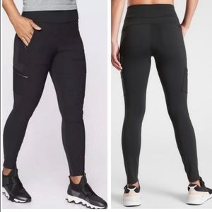Athleta Highline Hybrid Cargo Tight joggers black Size 10
